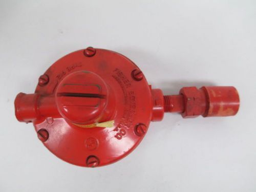 FISHER TYPE 912 1/4IN NPT IN 3/8IN NPT OUT PROPANE GAS REGULATOR D203125