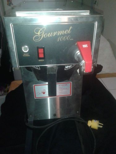Bloomfield gourmet 1000 airpot coffee brewer great condition model# 8782 2/w for sale