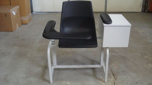 Winco 2570 Blood Drawing Chair With Adjustable Armrest and Storage Drawer Demo