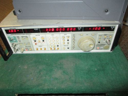 Fluke 6070A Synthesized Signal Generator 200-520 mhz