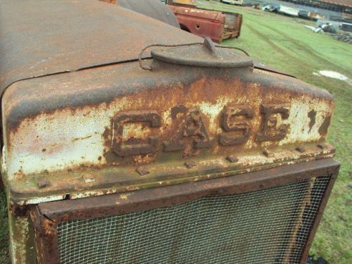 ANTIGUE CASE TRACTOR HAND CRANK MOTOR TOOLBOX CARB RADIATOR OLD IRON EAGLE