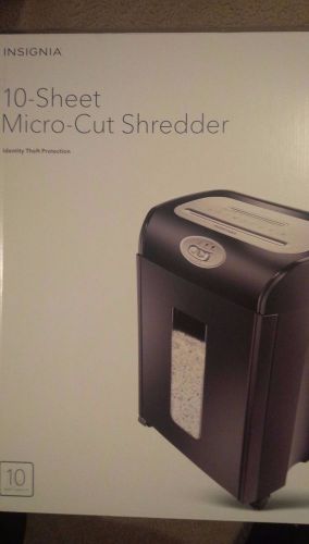 Nearly New Insignia Paper Shredder has been used sparingly