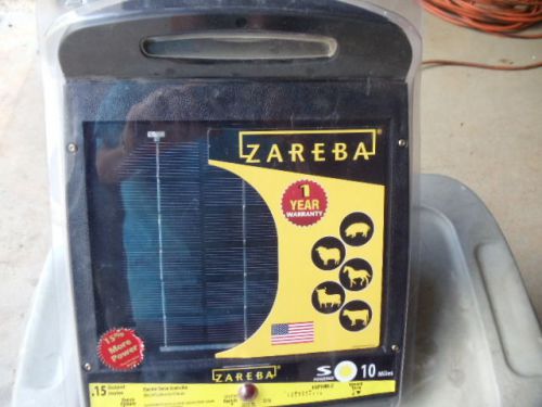 ZAREBA 10 Mile Solar Powered Electric Fence Controller