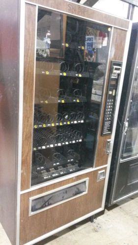 USI 3014 Snack Vending Machine With Bill Validator
