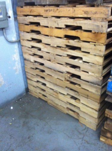 Used wood pallets - 48&#034; x 40&#034; standard 4 way pallet - for sale