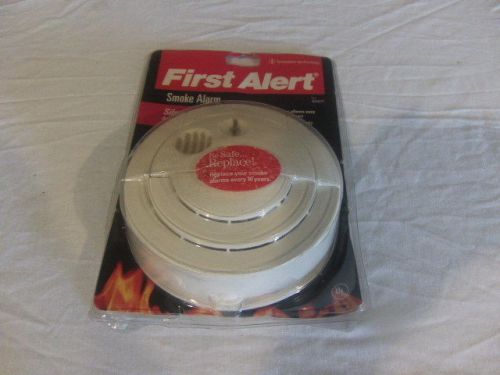 First Alert Premium Smoke &amp; Fire Alarm #SA87C Flashlight Test Silence Button