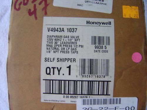 Honeywell V4943A 1037 Diaphram Gas Valve *NEW in Box*