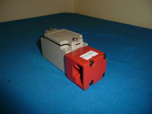 Omron D4BS-25FS D4BS25FS Lockout Switch