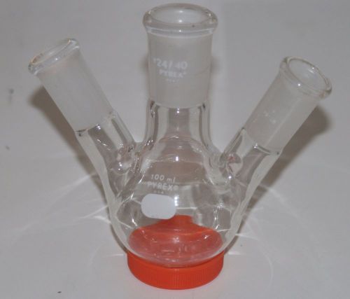 PYREX Glass 100 ml Round Bottom 3-Neck Flask - 24/40 Ctr 19/38 Sides