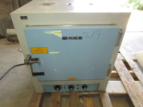 BLUE M STABIL-THERM LABORAYORY GRAVITY OVEN MODEL OV-18A 38C TO 288C/550F
