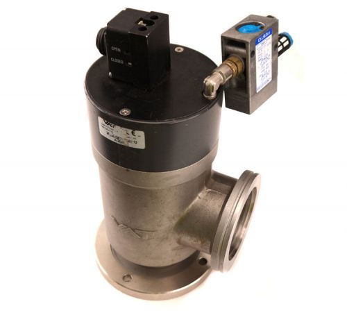 Vat 26436-qe21 stainless steel 2-1/2&#034; hv angle valve w/pneumatic actuator for sale