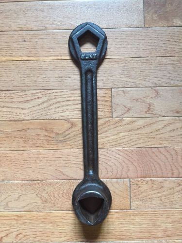Vintage Fire Hydrant Wrench ~ CLAY