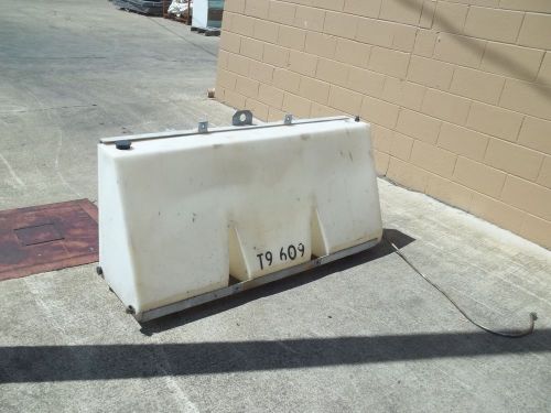 Used snow plow salt truck wetting agent tailgate water tank for sale