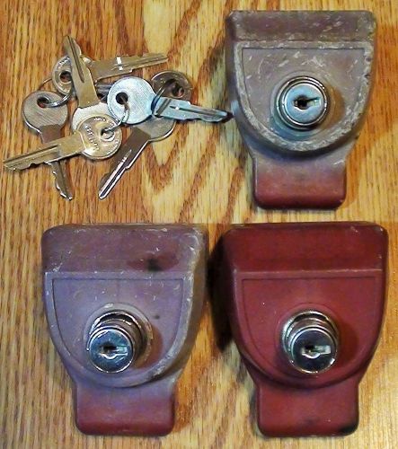 Lot of 3 semi trailer glad hand locks keyed alike - free shipping for sale