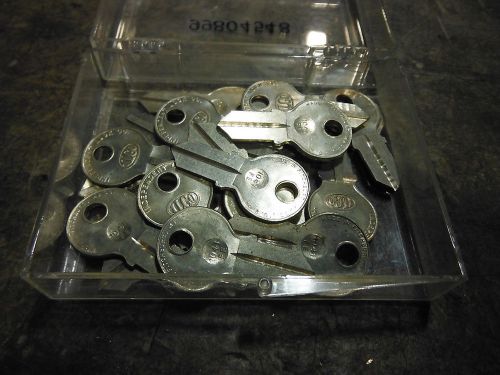 LOT OF 10 - ILCO BLANK KEYS 1041FE ~ NEW