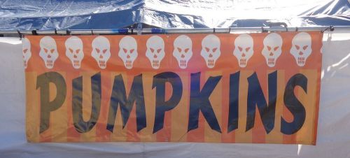 large vinyl banner 6&#039; x 3&#039;  Pumpkin Skulls Halloween excellent condition