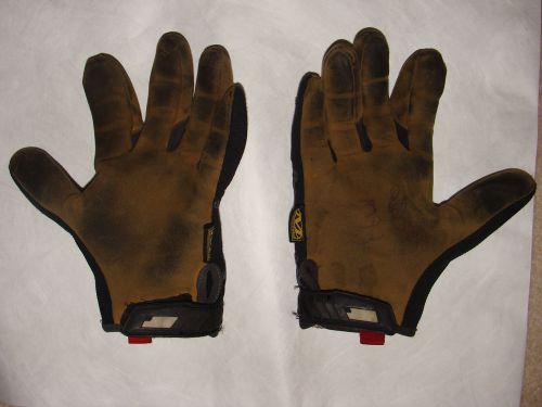 Mechanix Wear Gloves. Size Medium