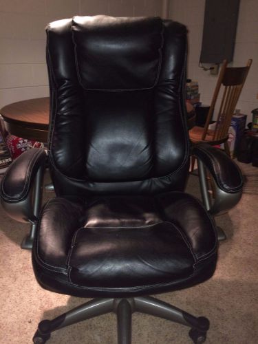 Serta Black Leather Executive Office Chair (True Innovations)