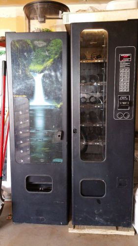 Cb300 sat vending machine cold drink &amp; snack combo*no reserve* for sale