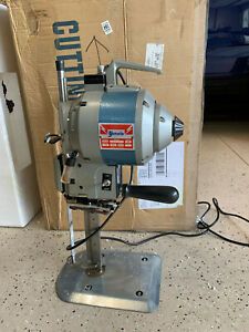 Yamata 8&#034; High-Speed Straight-Knife Cloth-Cutting Machine  