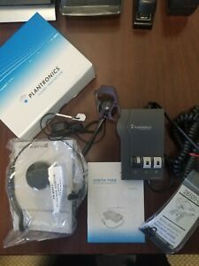 Plantronics sound innovation vista M22 headset and amplifier