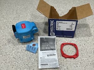 *New* MELTRIC DS20 20 AMP Receptacle 33-14043-NC 5hp, type 3R, 3P+G