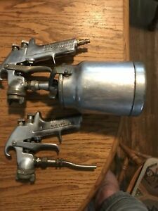 2# Vintage Devilbiss Paint Sprayers JGA-502, And 1 Suction Feed Cup
