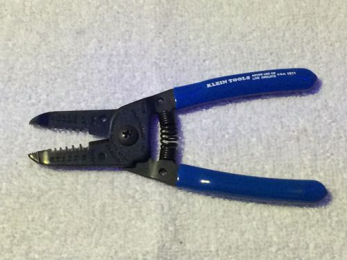 Klein Tools 1011 Wire Stripper/Cutter for Solid and Stranded Wire