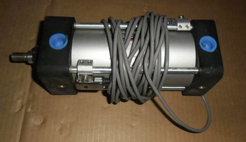 SMC NCDA1D250-0400N-F5PL Air Cylinder With 2 D-F5P Switch
