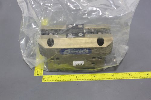 New schunk pneumatic robotic parallel gripper pgn 100/2 370152 (s18-3-60e) for sale