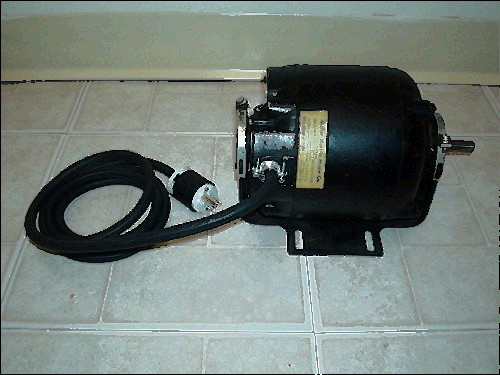 13 amps for sale, Ac motor,vintage,1725 rpm,115 volts,3.1 amps,60 cy,1 ph,1/6 hp,meller electric