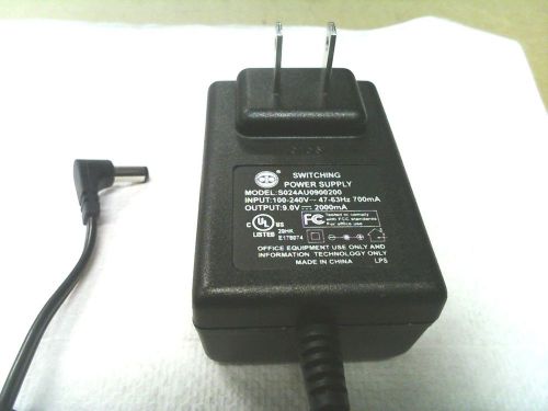 SWITCHING POWER SUPPLY 9VDC 2000mA 2A S024AU0900200