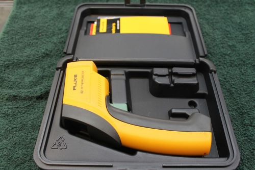 Fluke 63 Infrared Thermometer Non-Contact Laser w/Case