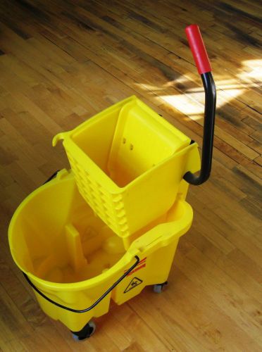 Rubbermaid wavebrake® mop &amp; bucket wringer set 26 qt. yellow fg747000yel usg for sale