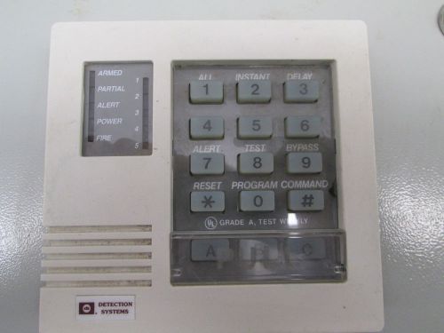 DS7090 6 ZONE CONTROL COMMUNiCATOR PANEL-Key Pad- Siren-Transformer
