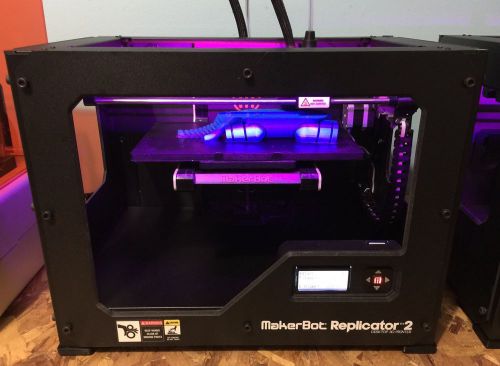 Makerbot Replicator 2 - Features key upgrades - works flawlessly