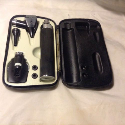Welch Allyn Otoscope / Ophthalmoscope Combination Set With Case (11600 / 25000)