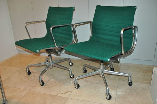 Eames / Herman Miller Aluminum Group Chairs (2), green fabric. Local P/U only.
