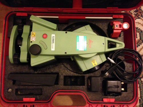 Leica tcr805 power r100 5&#034; total station, calibrated, surveying equipment for sale