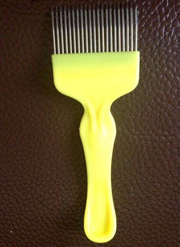 Yellow Handle Comb 6mm Stainless Steel Needle Knife Cut Honey Beekeeping Tools