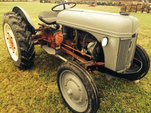 Ford 8N Farm Tractor 9N 2N