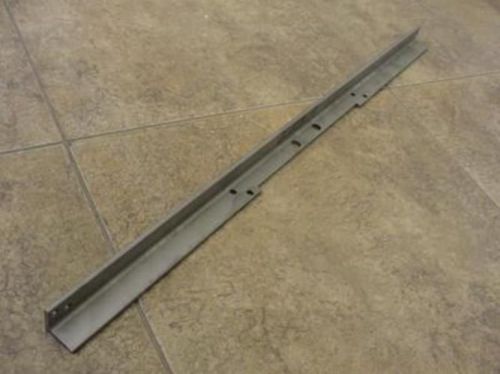 26332 Old-Stock, Ross 2519890 Angle Bracket, 29&#034; Length, 1-1/4&#034; Width, 1-1/4&#034; H