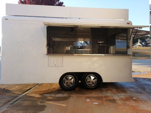 Concession trailer 8&#039;x13&#039;- windows on 3 sides