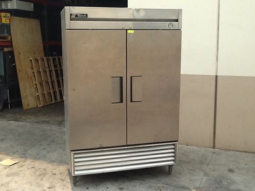 True t49f freezer, used, works great, good condition, 2 door, no reserve!!! for sale