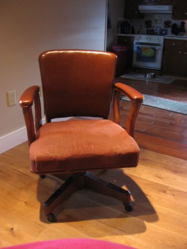 Jasper chair/model 888/45-48 yrs.old/very heavy/maple/swivel/american made for sale