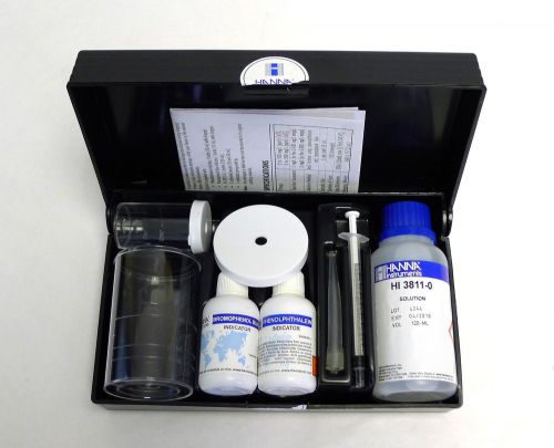 Hanna Instruments HI3811 Water Alkalinity Titration Test Kit in Case (110 Tests)