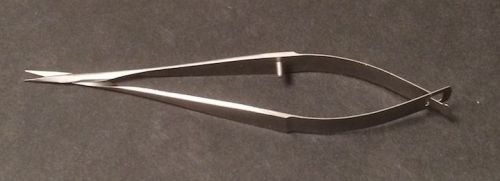 Spring precision dissecting scissors; 8.5cms long with a 5mm cutting edge; 2