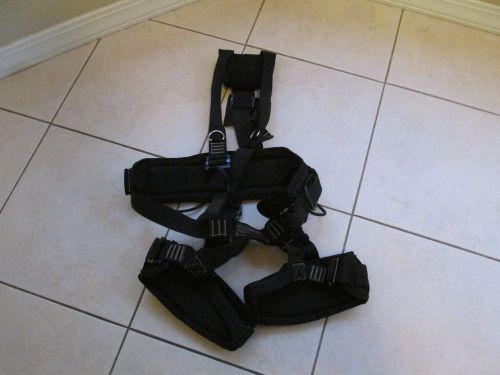 Yates Voyager 380RM Class 3 Medium Full Body Harness