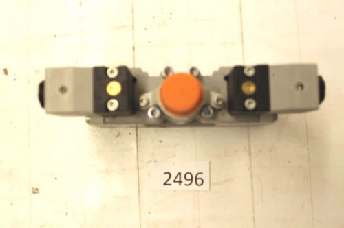 (2496) parker valve h1 double solenoid pc 120 h17wxbg323000fc for sale