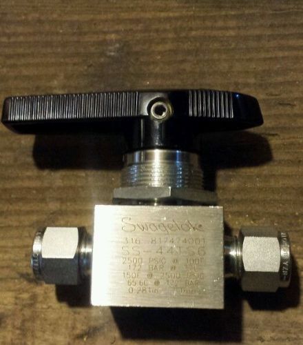 SWAGELOK SS-44TS6 3/8&#034;  BALL VALVE TUBE CONNECTION 2500 PSI 316SS  &lt;570NW